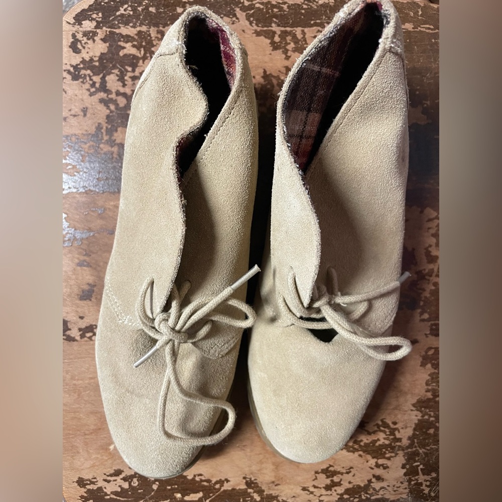 Eddie Bauer shoes